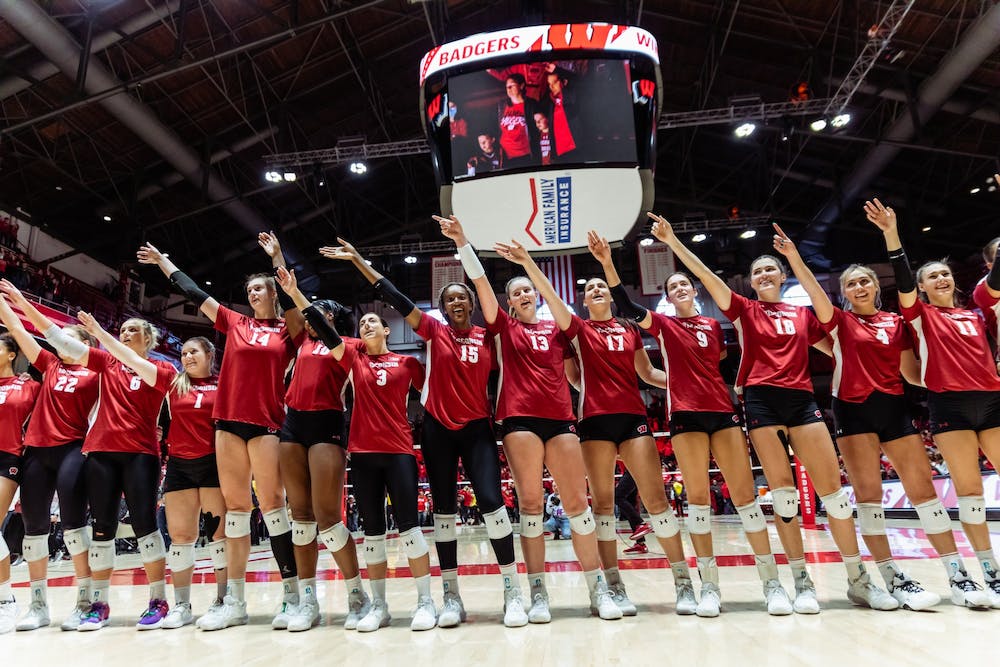 Wisconsin Volleyball Team Leaked: